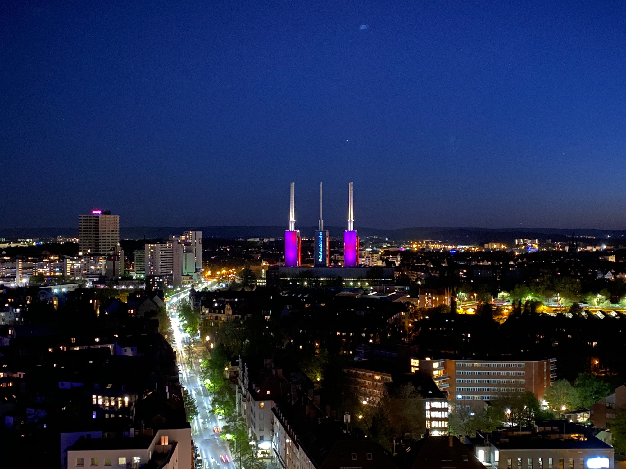 Wir für Social Distancing – Laserprojektion zum Thema